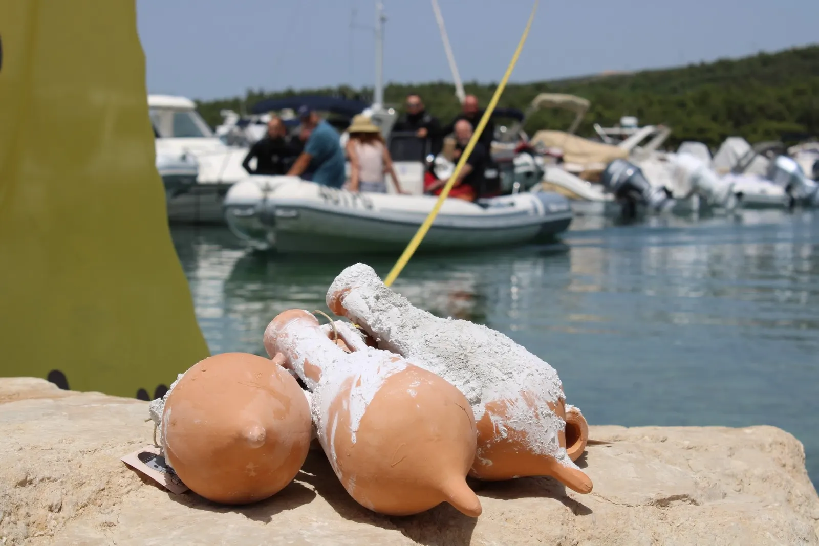 Amphoren des römischen Wracks Letavica vor Pag